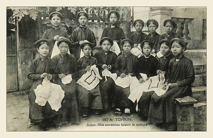 TRƯỜNG CA NGƯỜI PHỤ NỮ.